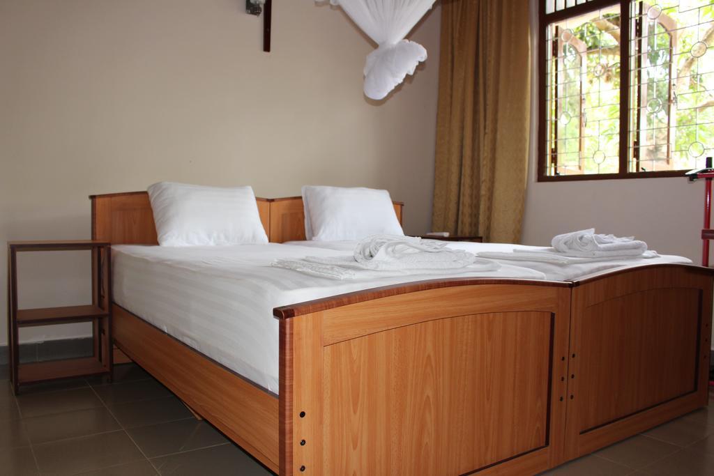 Sunshine Tourist Rest Anuradhapura Exterior foto