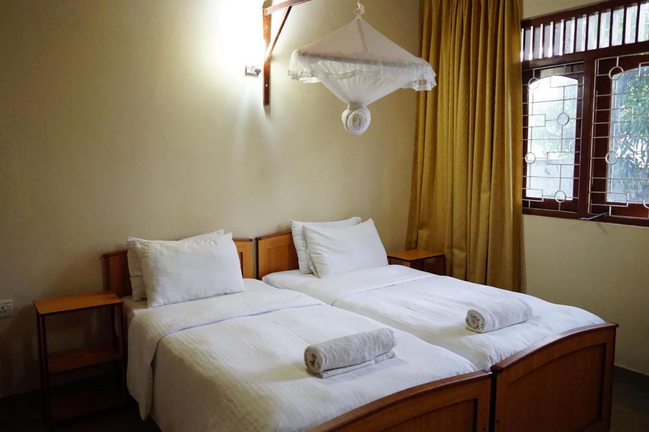 Sunshine Tourist Rest Anuradhapura Exterior foto